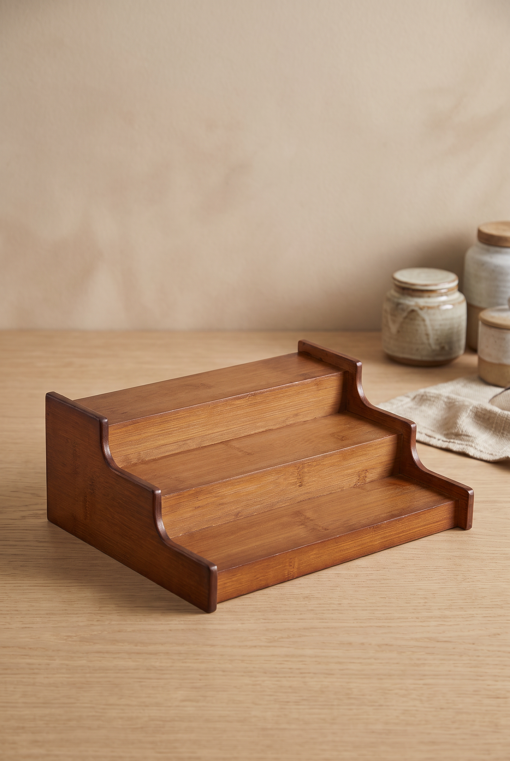 3 KATLI STAND